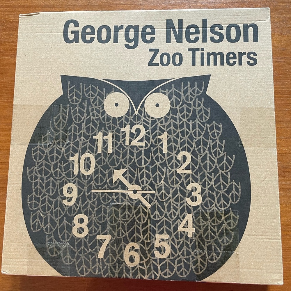 Vitra/George Nelson Owl Shaped Wall Clock - Picture 2 of 3